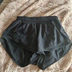 Lululemon hotty hot shorts